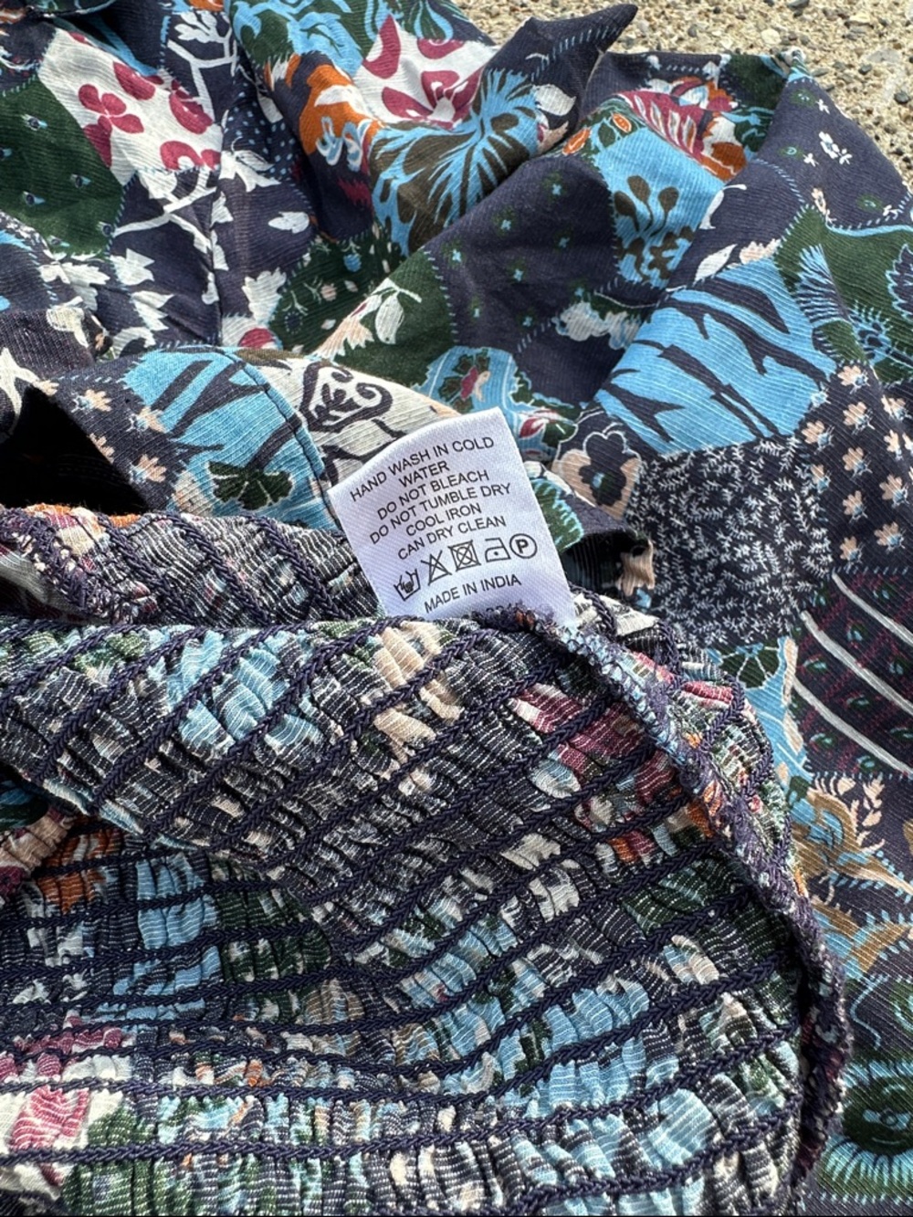 Love The Label XS Floral Patchwork Button-Front Crop Blouse - Teal & Black - Picture 9 of 9